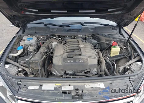 2016 Volkswagen Touareg Sport/Lux/Executive z USA, uszkodzony, nr VIN WVGEF9BP2GD002219